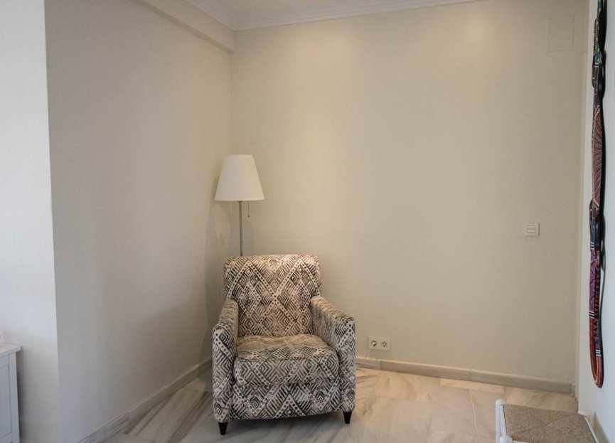 Resale - Apartment - Middle Floor Apartment - Marbella - Nueva Andalucia