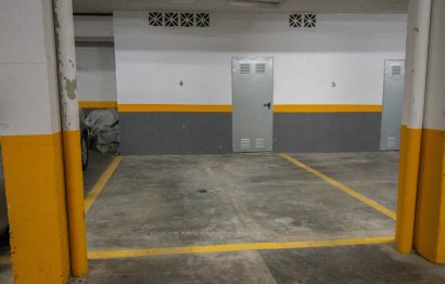 Resale - Apartment - Middle Floor Apartment - Marbella - Nueva Andalucia