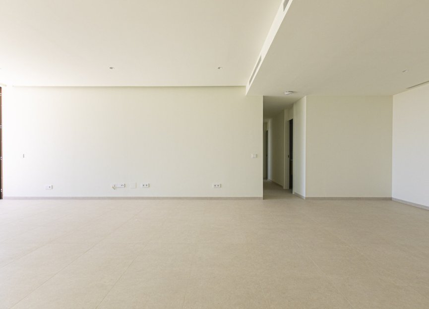 Resale - Apartment - Middle Floor Apartment - Benahavís - Benahavís Centro