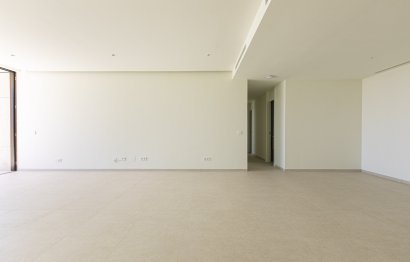 Resale - Apartment - Middle Floor Apartment - Benahavís - Benahavís Centro