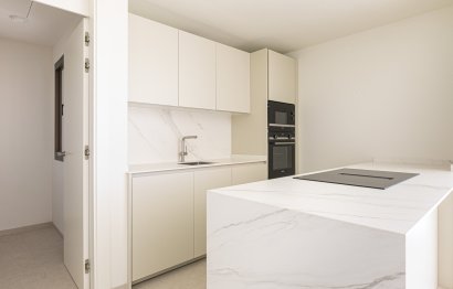 Resale - Apartment - Middle Floor Apartment - Benahavís - Benahavís Centro