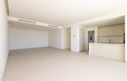 Resale - Apartment - Middle Floor Apartment - Benahavís - Benahavís Centro