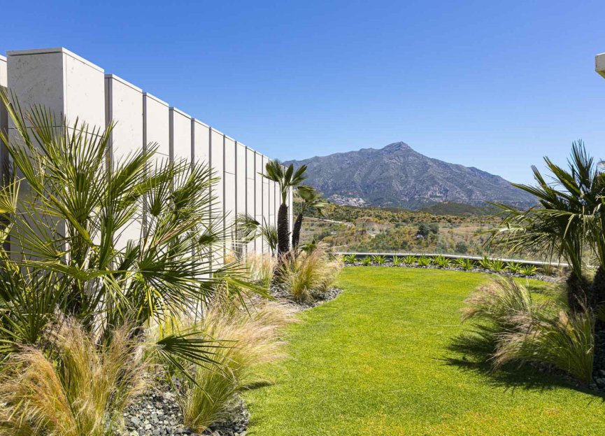 Resale - Apartment - Middle Floor Apartment - Benahavís - Benahavís Centro