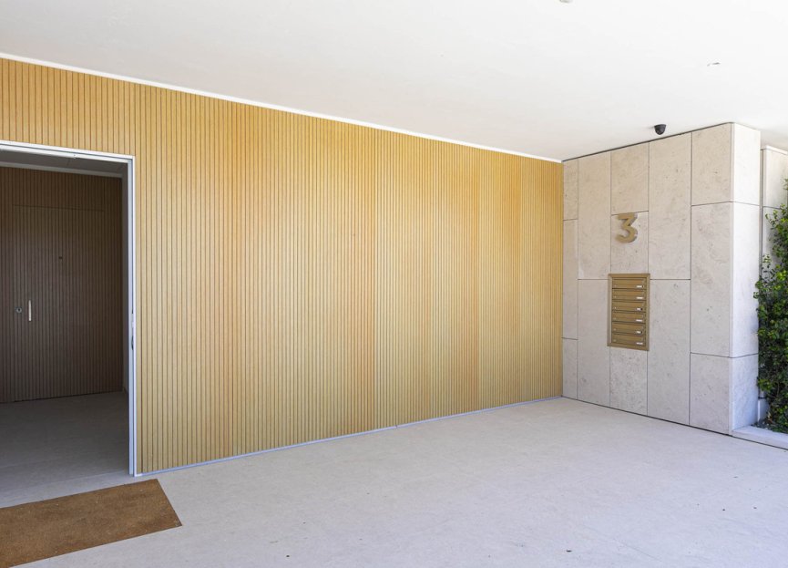 Resale - Apartment - Middle Floor Apartment - Benahavís - Benahavís Centro