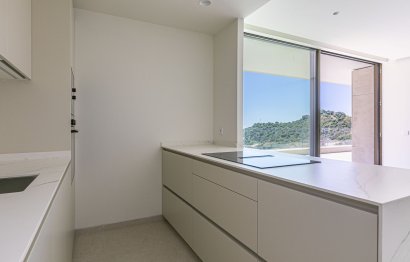 Resale - Apartment - Middle Floor Apartment - Benahavís - Benahavís Centro