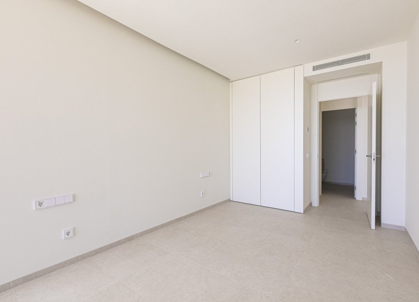 Resale - Apartment - Middle Floor Apartment - Benahavís - Benahavís Centro