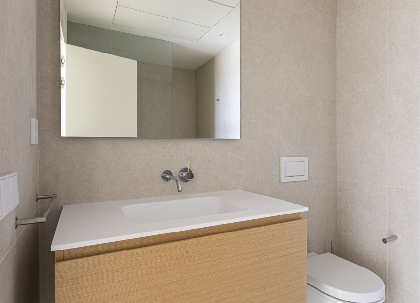 Resale - Apartment - Middle Floor Apartment - Benahavís - Benahavís Centro