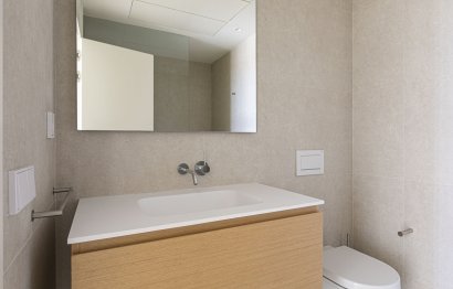 Resale - Apartment - Middle Floor Apartment - Benahavís - Benahavís Centro