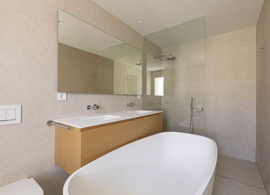 Resale - Apartment - Middle Floor Apartment - Benahavís - Benahavís Centro