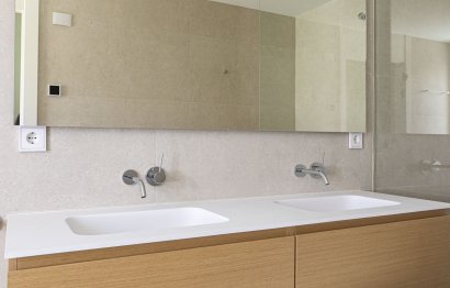 Resale - Apartment - Middle Floor Apartment - Benahavís - Benahavís Centro