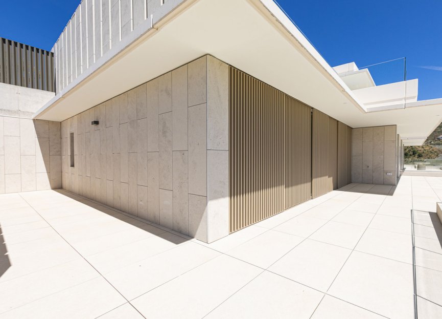 Resale - Apartment - Middle Floor Apartment - Benahavís - Benahavís Centro