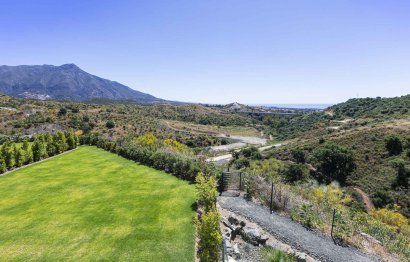 Resale - Apartment - Middle Floor Apartment - Benahavís - Benahavís Centro