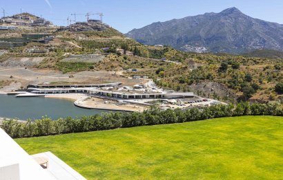 Resale - Apartment - Middle Floor Apartment - Benahavís - Benahavís Centro