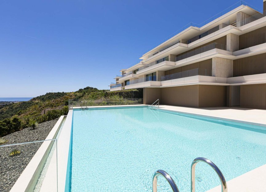 Resale - Apartment - Middle Floor Apartment - Benahavís - Benahavís Centro