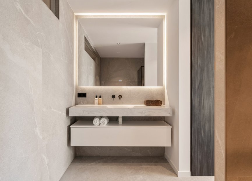 Resale - Apartment - Duplex - Benahavís - Benahavís Centro