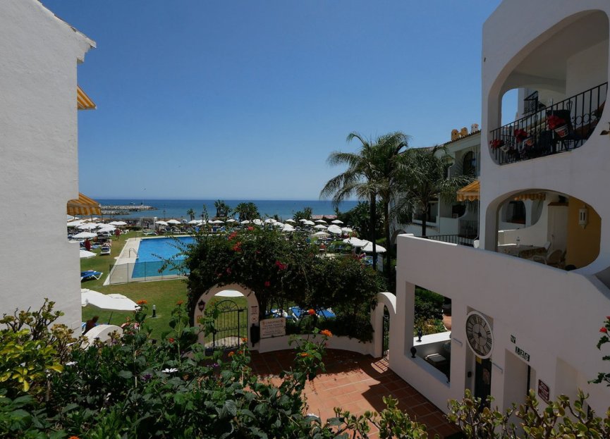 Resale - Apartment - Middle Floor Apartment - Marbella - Cabopino