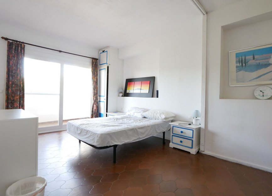 Resale - Apartment - Middle Floor Apartment - Marbella - Cabopino