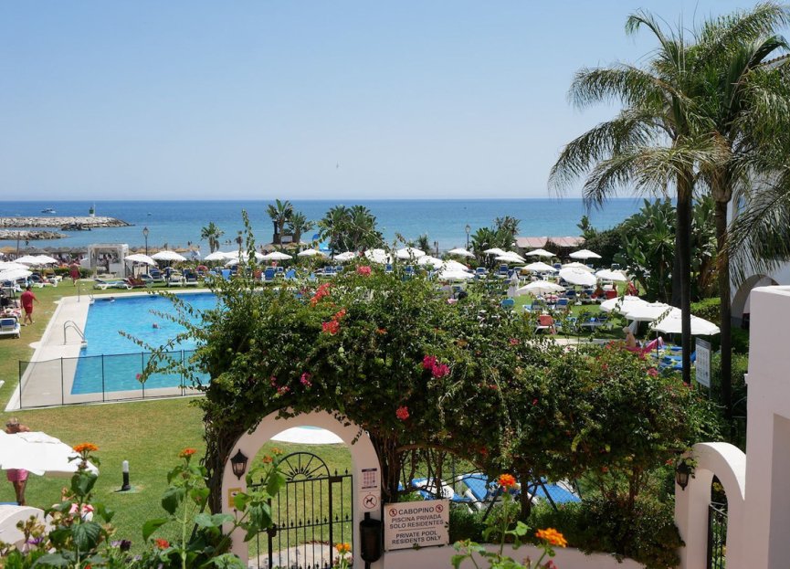 Resale - Apartment - Middle Floor Apartment - Marbella - Cabopino