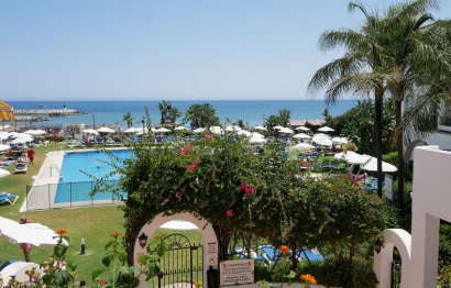 Resale - Apartment - Middle Floor Apartment - Marbella - Cabopino