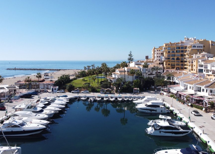 Resale - Apartment - Middle Floor Apartment - Marbella - Cabopino