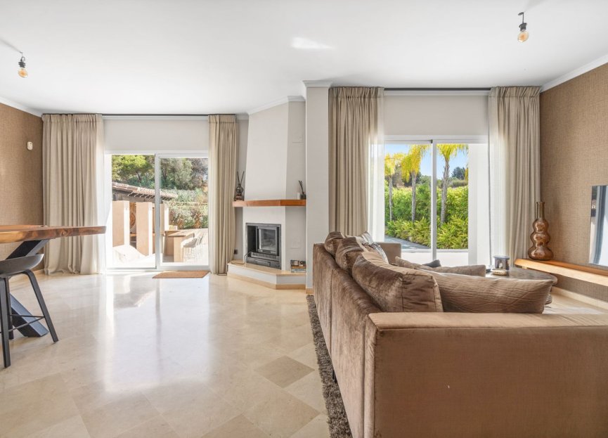 Reventa - House - Detached Villa - Marbella - Nueva Andalucia