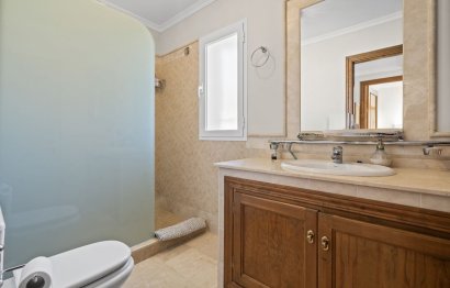 Reventa - House - Detached Villa - Marbella - Nueva Andalucia