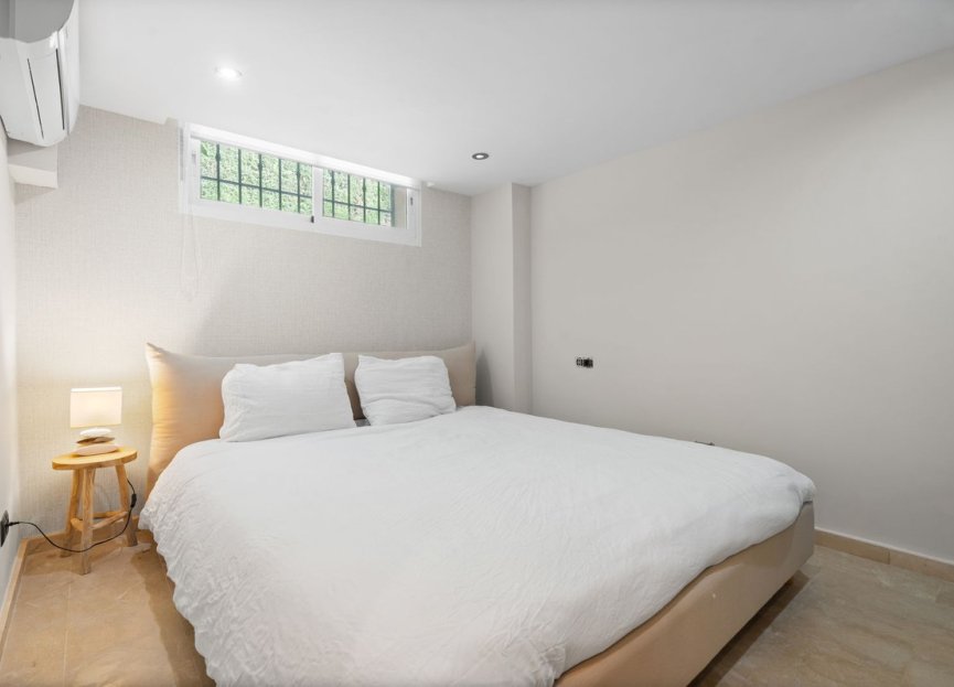 Reventa - House - Detached Villa - Marbella - Nueva Andalucia