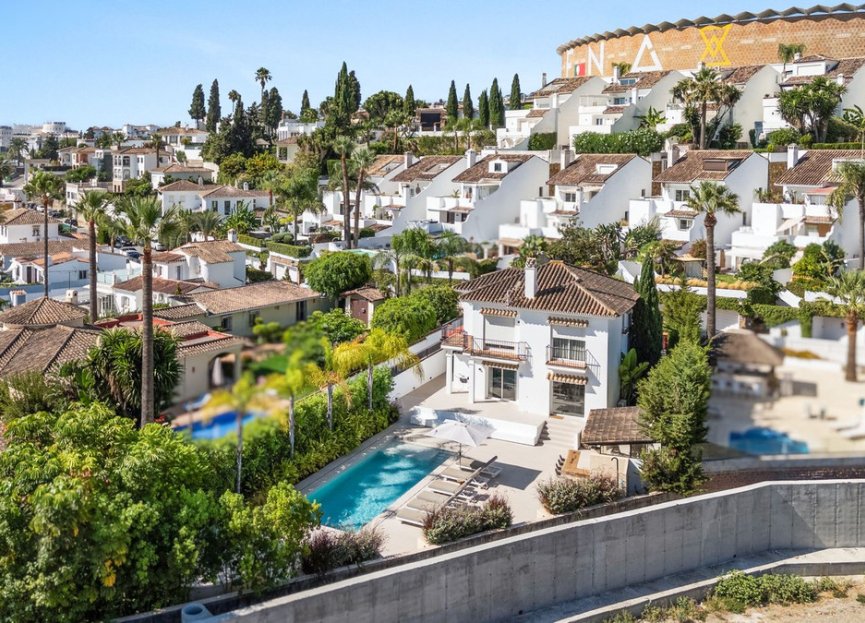 Reventa - House - Detached Villa - Marbella - Nueva Andalucia