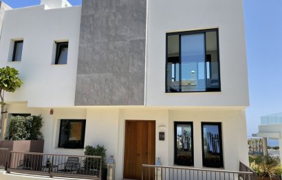 Resale - House - Semi-Detached House - Marbella - Cabopino