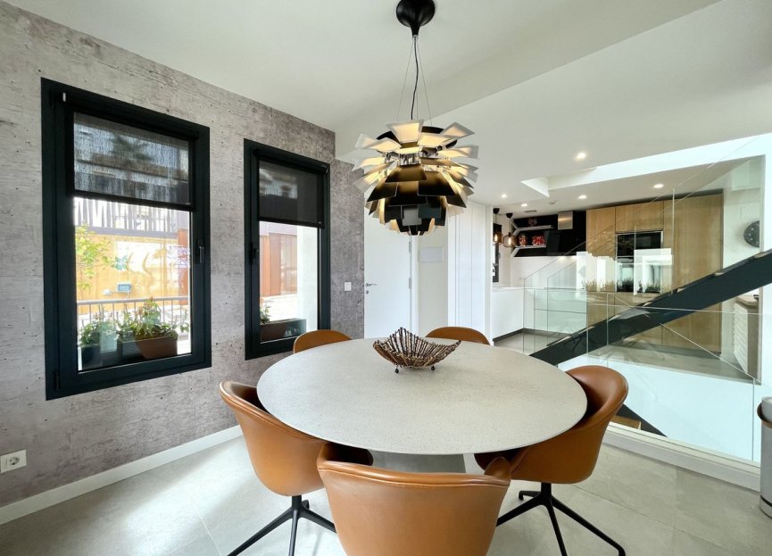 Resale - House - Semi-Detached House - Marbella - Cabopino