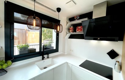 Resale - House - Semi-Detached House - Marbella - Cabopino