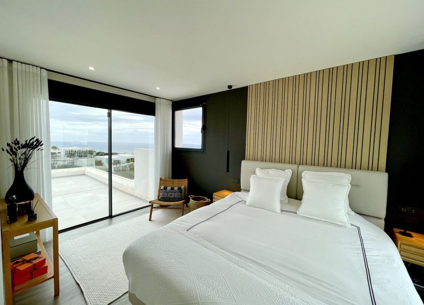 Resale - House - Semi-Detached House - Marbella - Cabopino