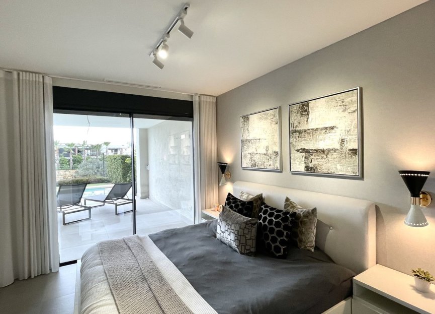 Resale - House - Semi-Detached House - Marbella - Cabopino