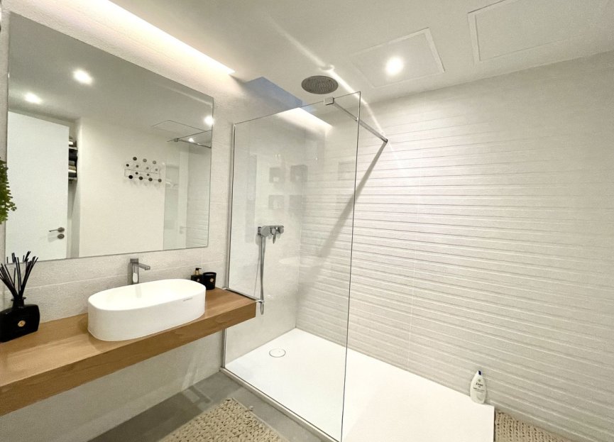 Resale - House - Semi-Detached House - Marbella - Cabopino