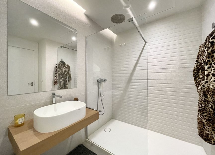 Resale - House - Semi-Detached House - Marbella - Cabopino