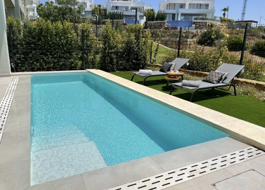 Resale - House - Semi-Detached House - Marbella - Cabopino