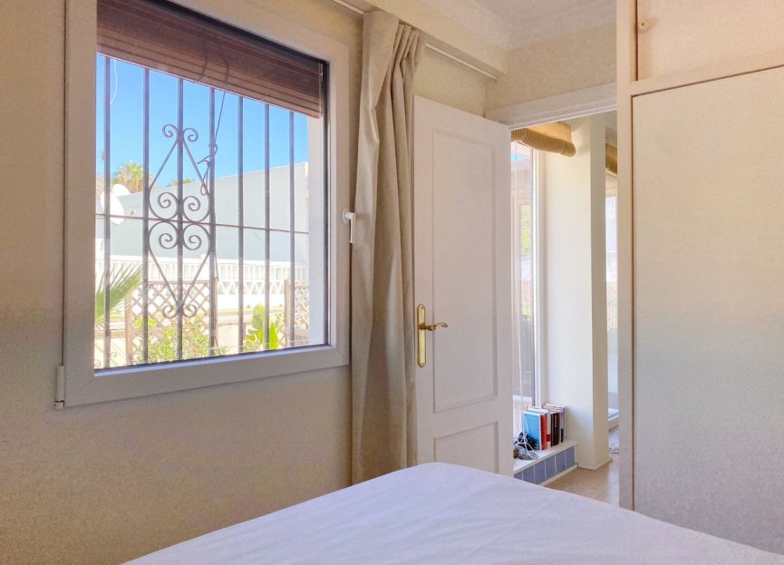 Resale - Apartment - Top Floor Apartment - Marbella - Marbella Centro