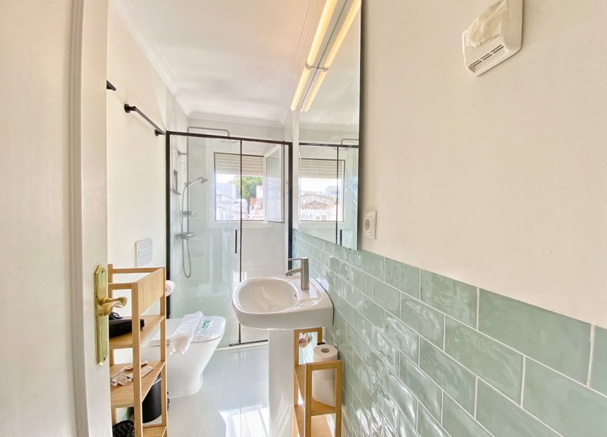 Resale - Apartment - Top Floor Apartment - Marbella - Marbella Centro