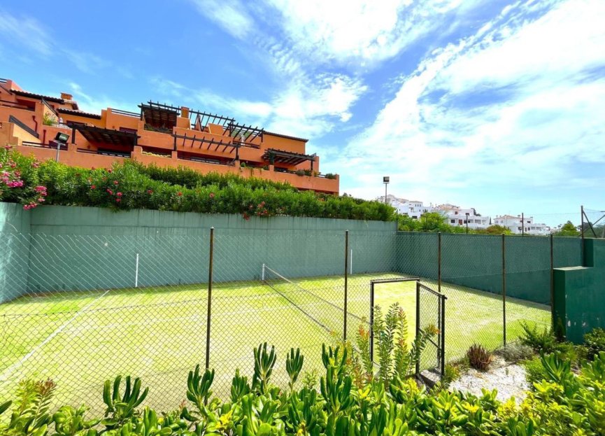 Resale - Ground floor apartment - Casares - Casares Playa