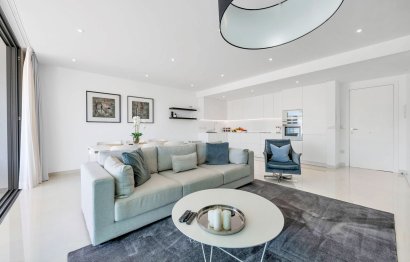 Resale - Apartment - Middle Floor Apartment - Estepona - Estepona Centro