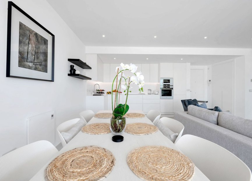 Resale - Apartment - Middle Floor Apartment - Estepona - Estepona Centro