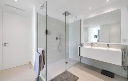 Resale - Apartment - Middle Floor Apartment - Estepona - Estepona Centro