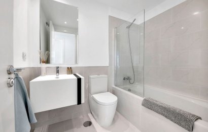 Resale - Apartment - Middle Floor Apartment - Estepona - Estepona Centro