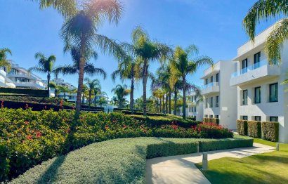 Resale - Apartment - Middle Floor Apartment - Estepona - Estepona Centro