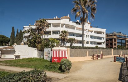 Resale - Apartment - Middle Floor Apartment - Marbella - Puerto Banús