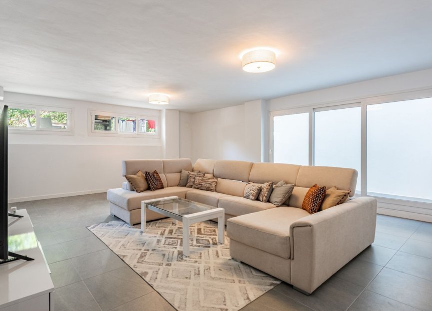 Reventa - Ground floor apartment - Benahavís - Benahavís Centro