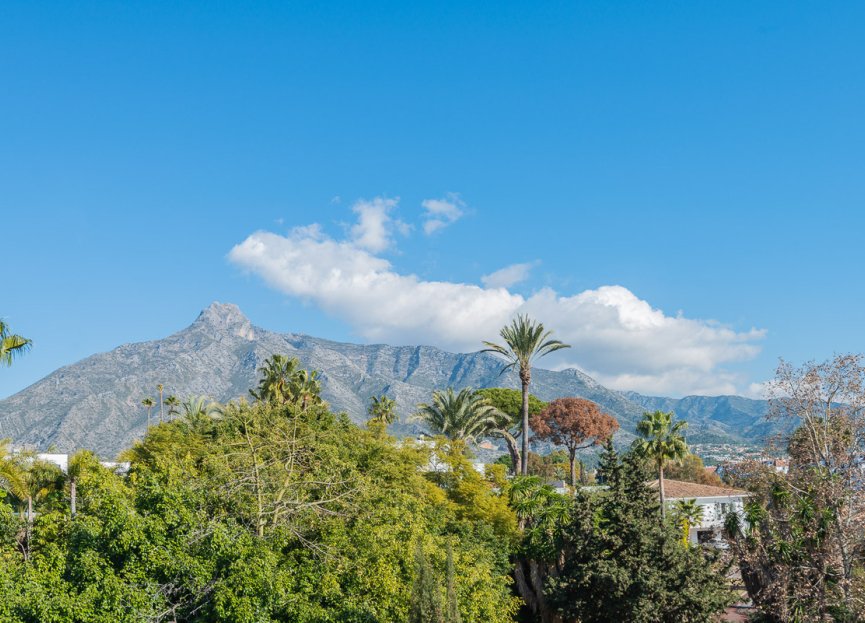 Resale - Apartment - Middle Floor Apartment - Marbella - The Golden Mile