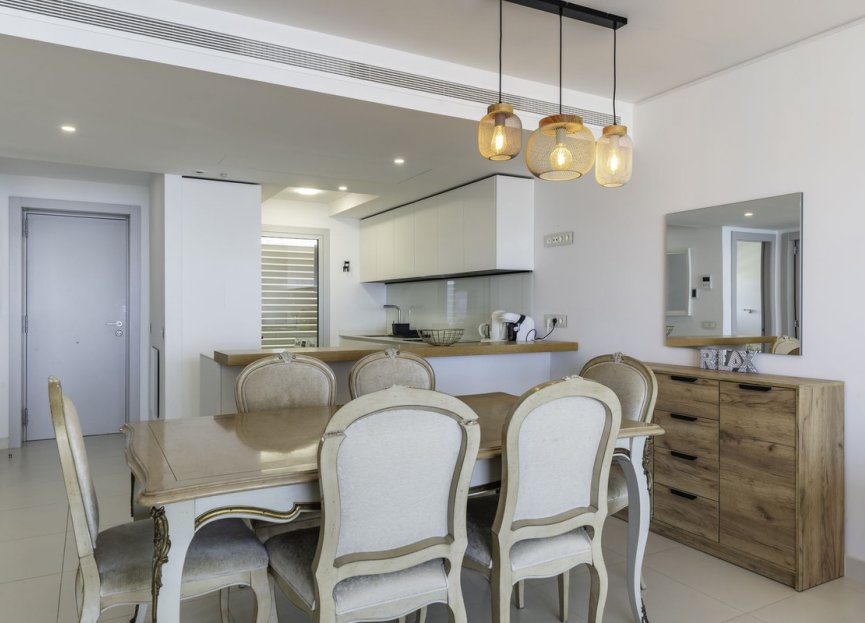 Resale - Apartment - Middle Floor Apartment - Fuengirola - Higueron