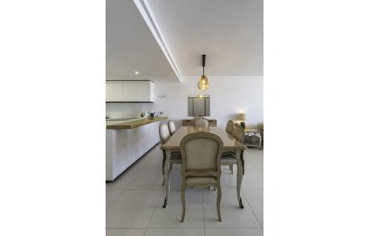 Resale - Apartment - Middle Floor Apartment - Fuengirola - Higueron