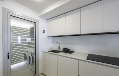 Resale - Apartment - Middle Floor Apartment - Fuengirola - Higueron